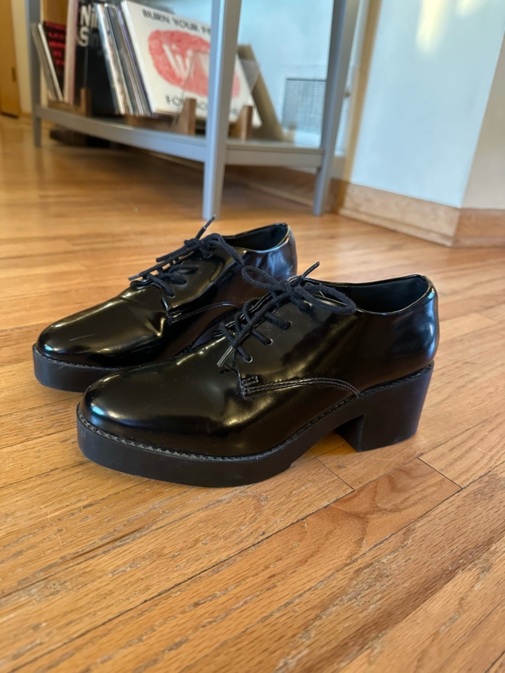 Urban Outfitters Black Patent Lace-Up Chunky Heel Oxfords